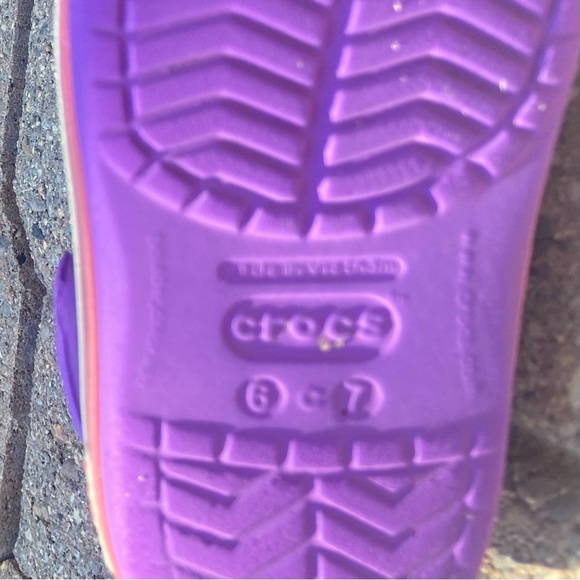 Crocs girls purple and pink clogs slip on. Size 6-7. Used - Picture 7 of 9